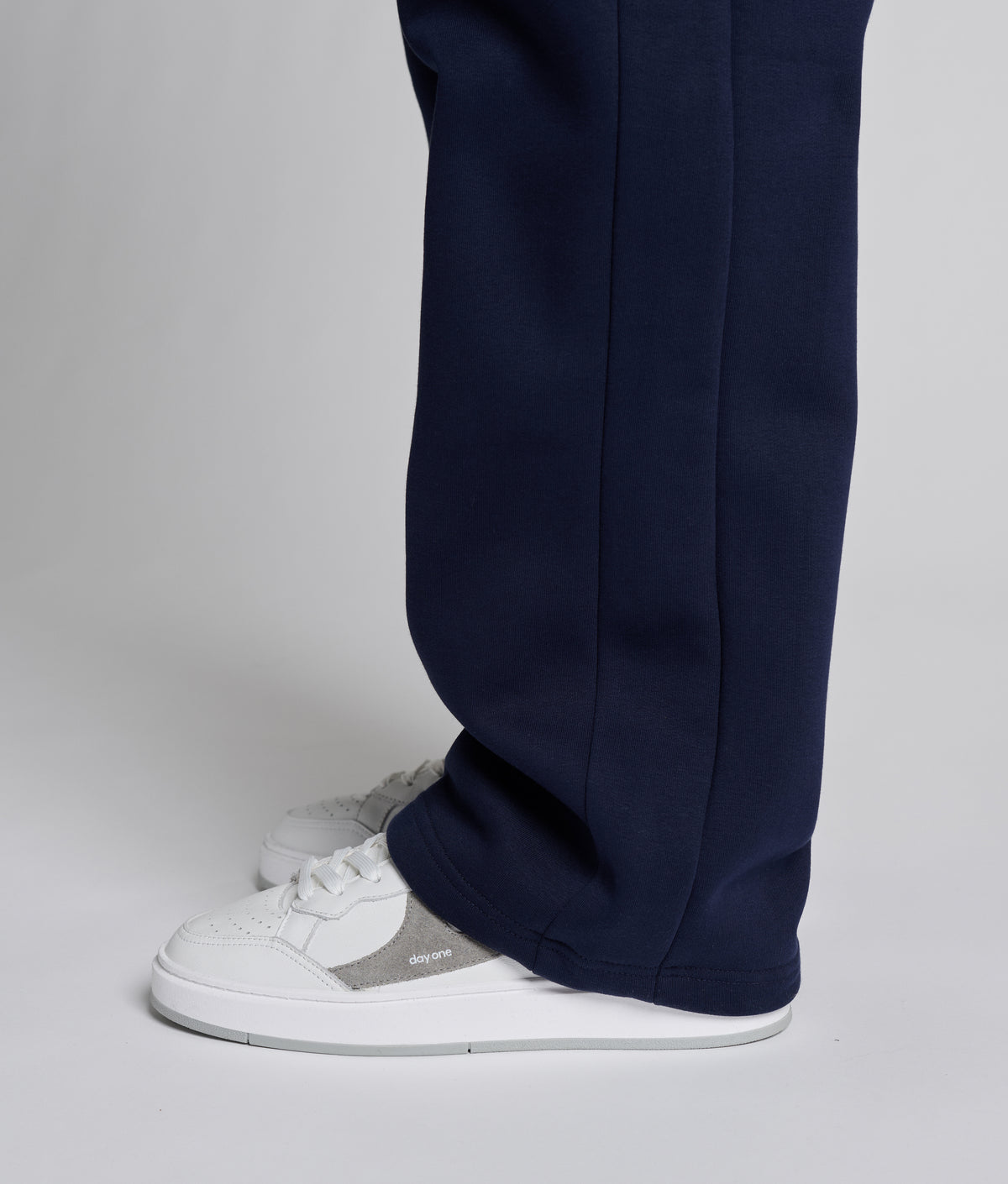 Crew Sweatpants Open Leg