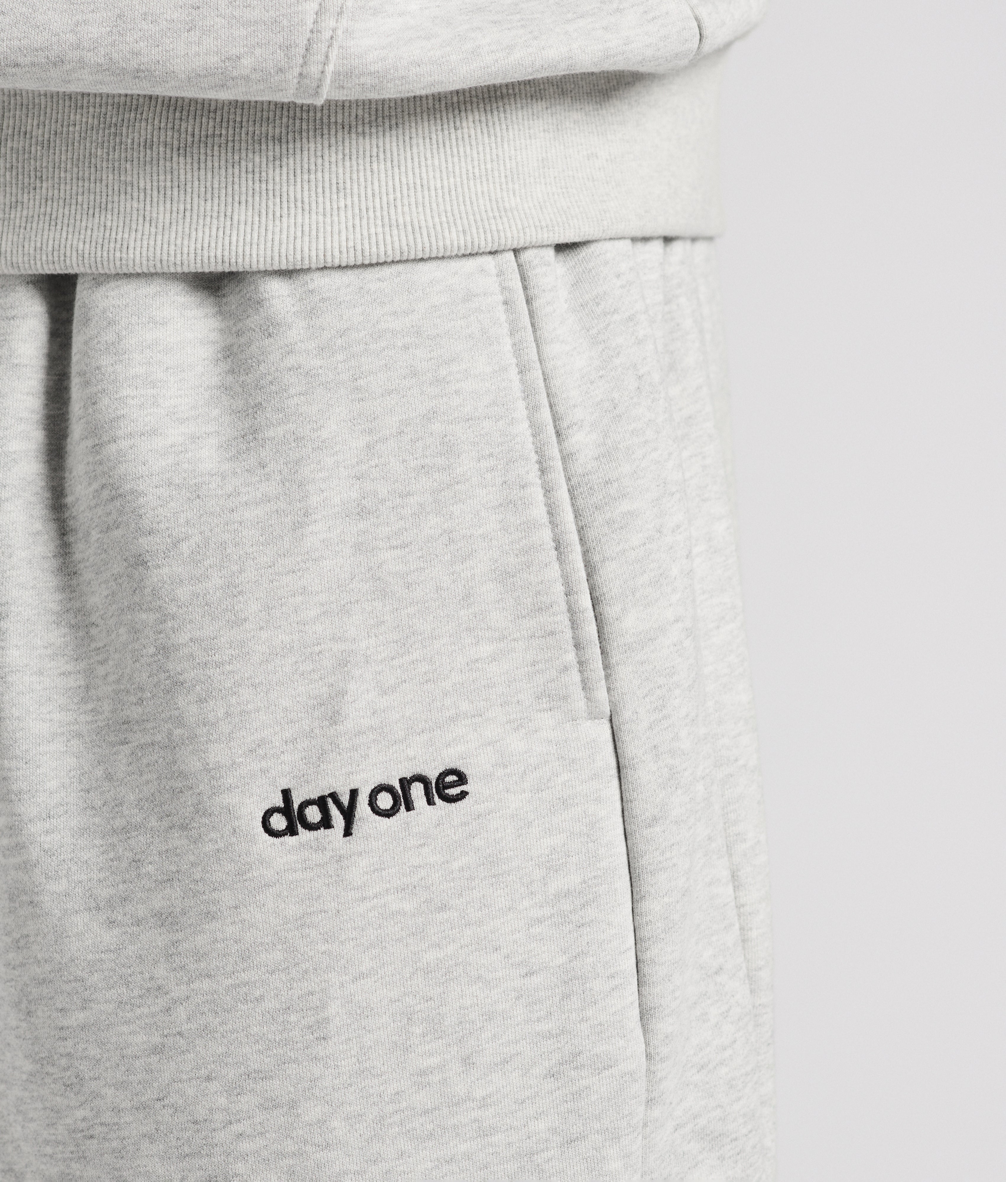 Crew Sweatpants Closed Leg