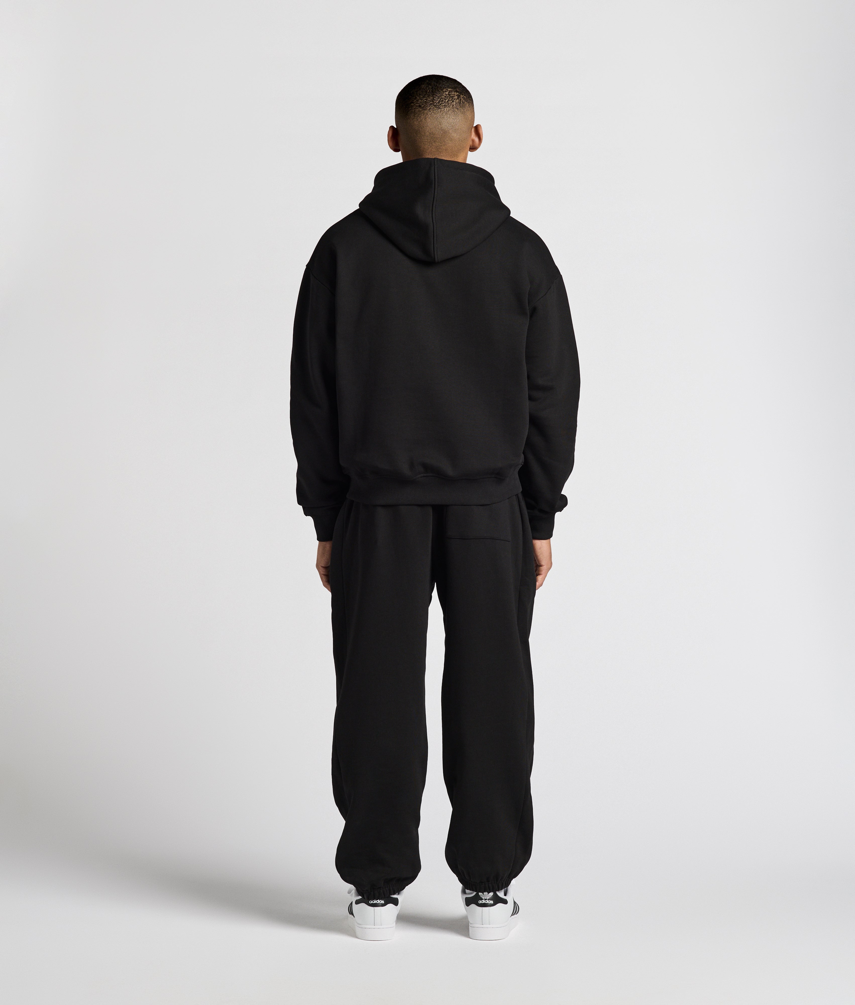 Crew Sweatpants Closed Leg